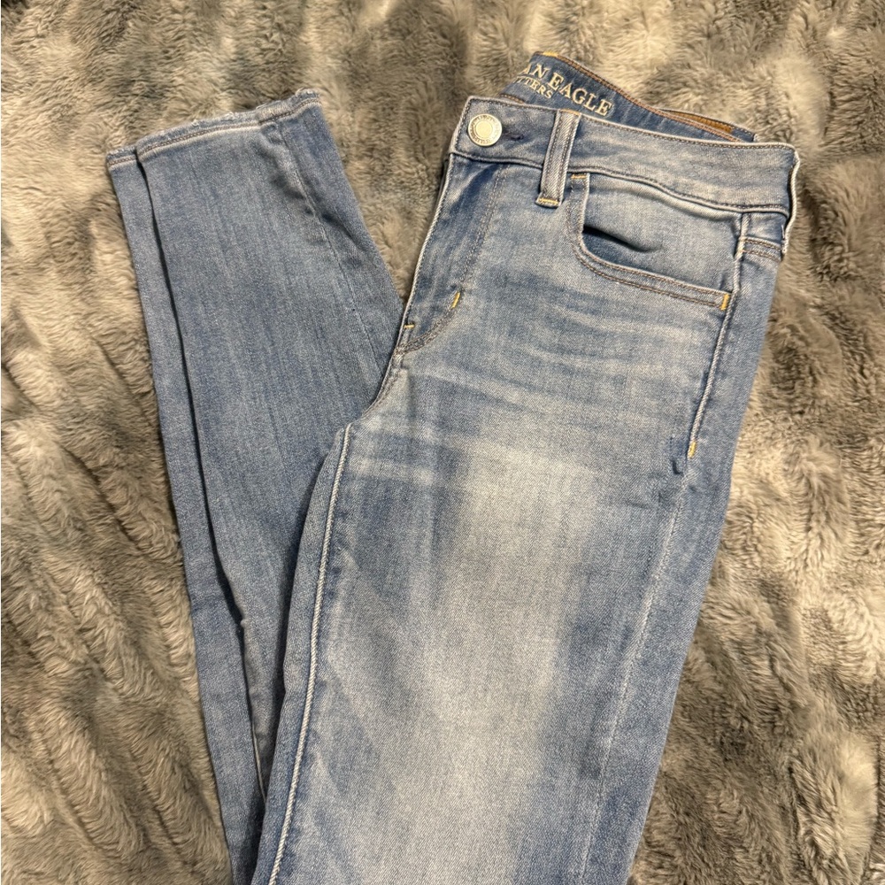 American Eagle Outfitters Light Blue Skinny Jeans